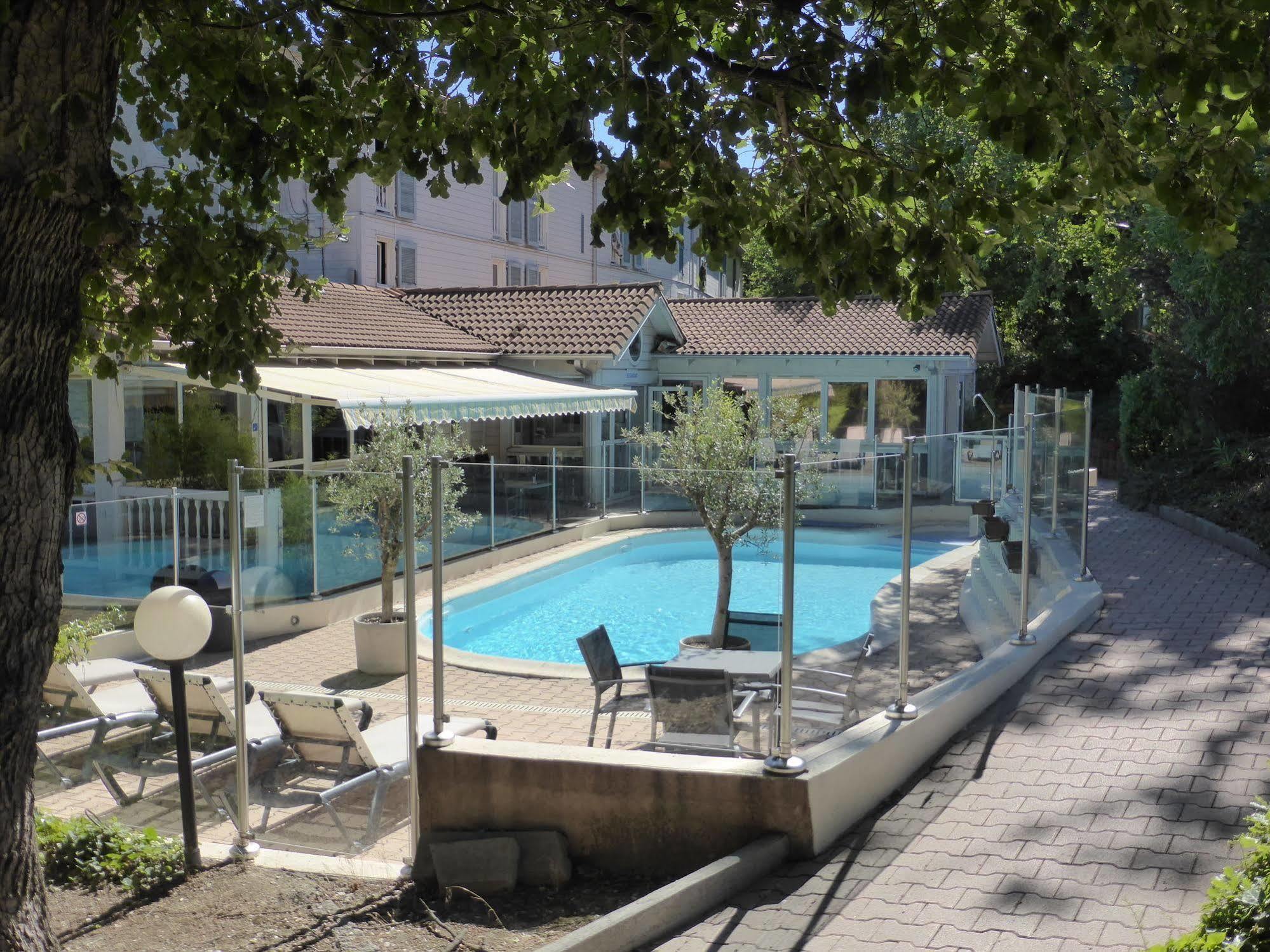 Hotel & Restaurant Heliotel Montferrier-sur-Lez エクステリア 写真